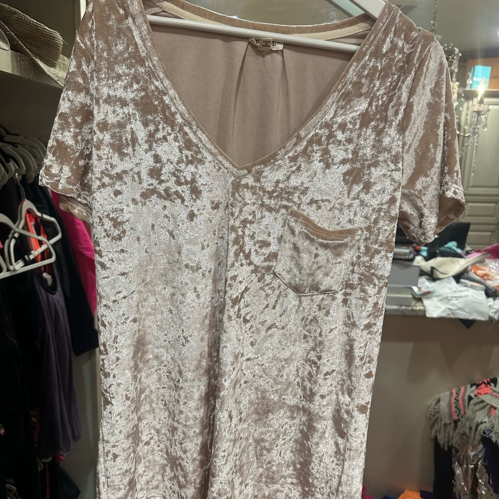 POL Crushed Velvet Blouse in Cream